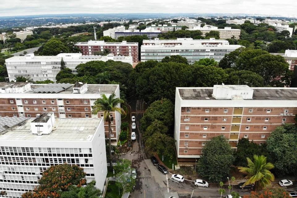 Museu a céu aberto também pelos prédios residenciais Museu a céu aberto também pelos prédios residenciais