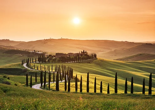 Estrada na Toscana, Itália