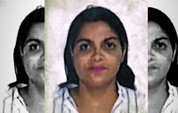 A bancária Karyny Virgino Silva (foto em destaquw), natural de Bacabal (MA), foi presa em flagrante neste domingo (26/10) pela Polícia Federal (PF) após afirmar que “havia uma bomba na mala” durante o check-in no Aeroporto Internacional de Brasília