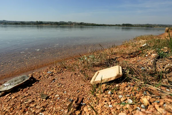 Homem se afoga no Lago Paranoá enquanto pescava com irmãos