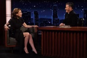 Fernanda Torres concedeu entrevista ao Jimmy Kimmel Live, um dos talkshows mais relevantes dos Estados Unidos