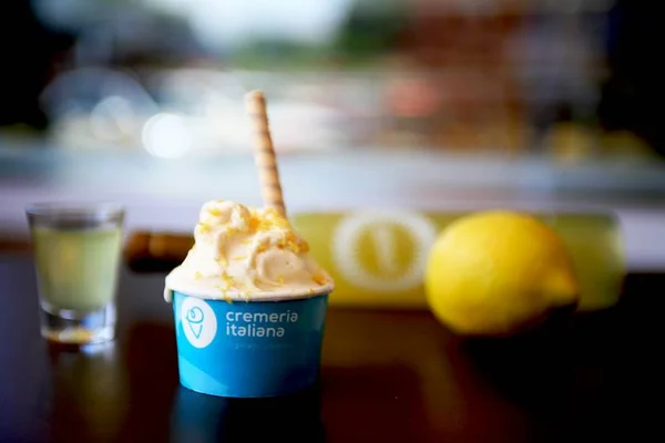 Cremeria aposta em licor italiano para o novo gelato limoncello