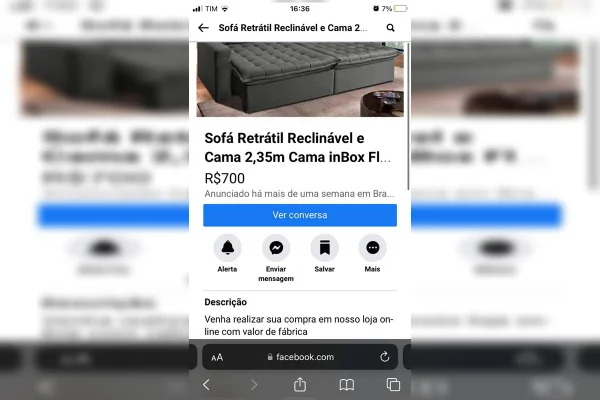 Foto de anuncio de sofa publicada nas redes sociais