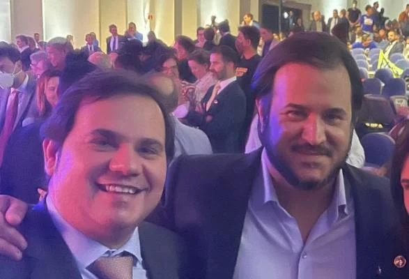 Mesmo com R$ 2,3 mi do Fundão, irmão de vice do União não se elege