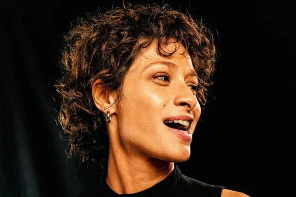 Veja primeira foto de Luisa Arraes em filme de Cássia Eller após polêmica - destaque galeria Veja primeira foto de Luisa Arraes em filme de Cássia Eller após polêmica - destaque galeria