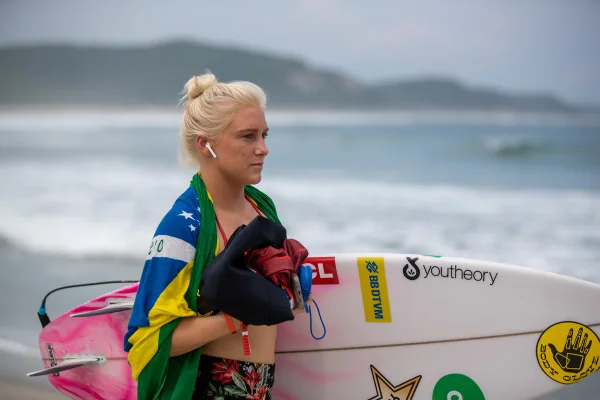 Tatiana diz estar pronta para final do surfe: “Todas têm as mesmas chances”
