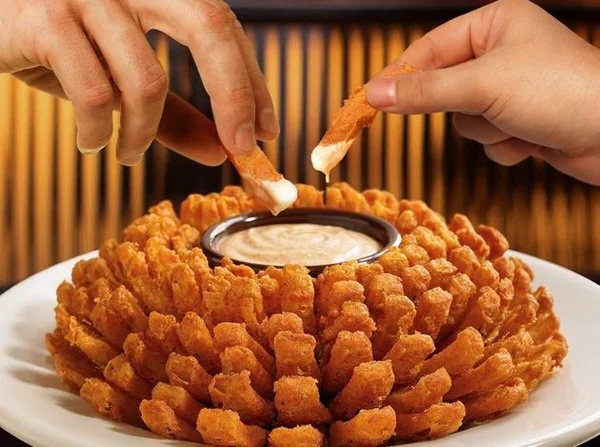 Empresa responsável pelo Outback busca compradores para a rede