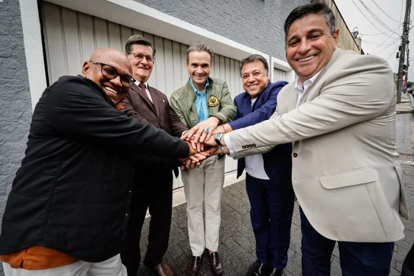Igrejas dividem SP em dois para organizar votos e eleger mais deputados