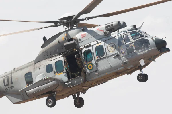 Aeronave UH-15 Super Cougar helicóptero marinha treinamento Formosa