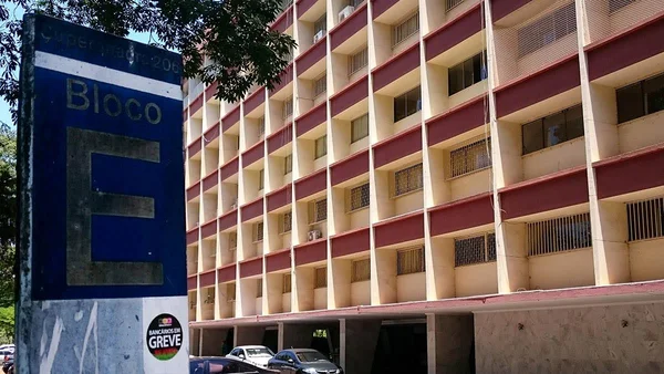 Casa da mãe de Rollemberg também é lugar de política