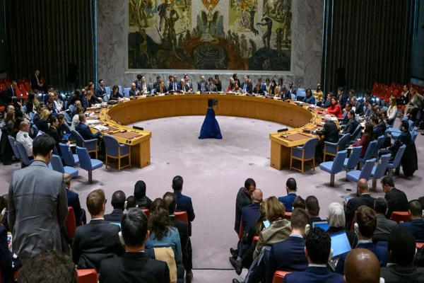 Imagem colorida de reunião do Conselho de Segurança da ONU - Metrópoles