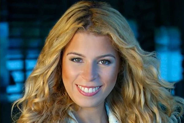 Pastor engravida cantora gospel, mas decide voltar com ex-mulher