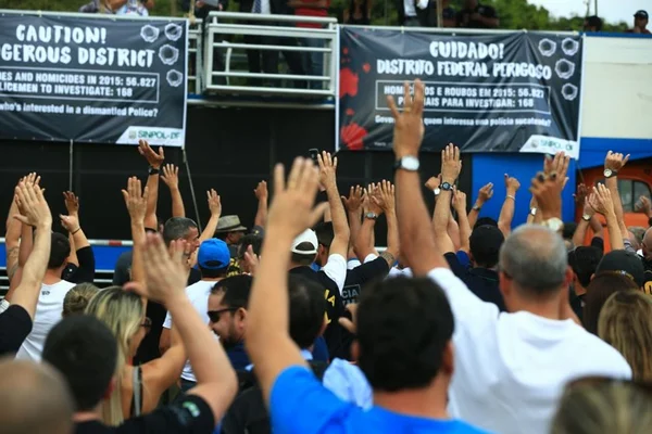 Sindicato anuncia que delegacias fecharão às 19h nesta quarta (14/9)