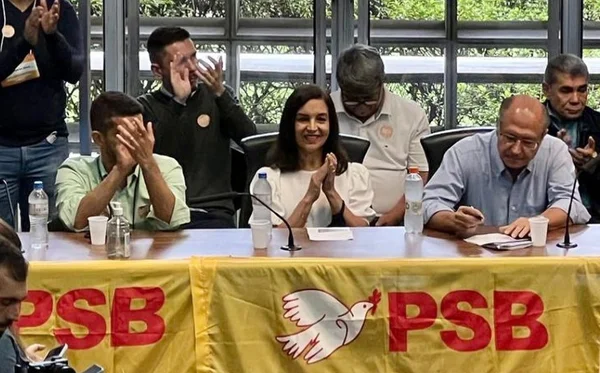 Mulher de Alckmin se filia ao PSB
