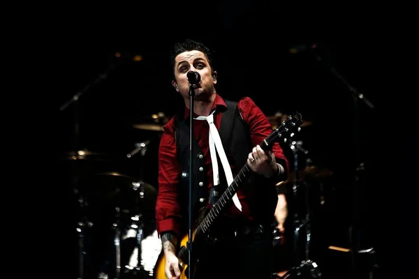 Green Day anuncia turnê Hella Mega, em conjunto com FOB e Weezer