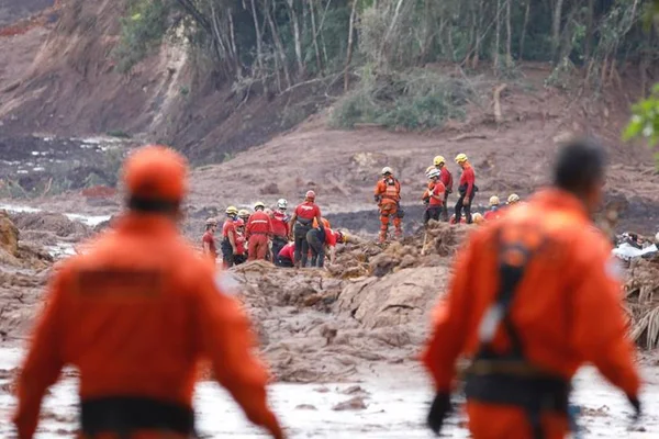 Chega a 115 o número de mortos em Brumadinho. São 248 desaparecidos