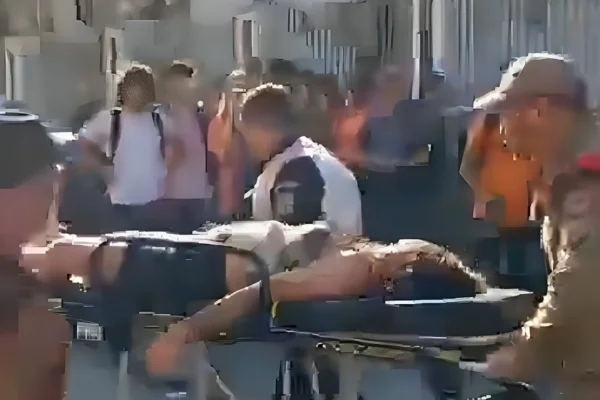 Choro e gritaria: imagens mostram desespero no Cefet após tiroteio