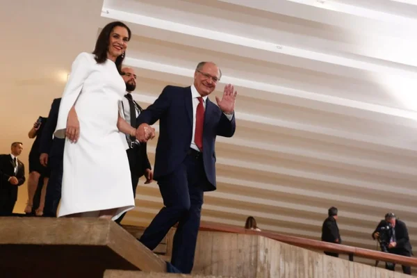 Quando Alckmin pretende se mudar para o Palácio do Jaburu