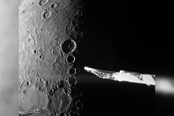 Imagens de Mercúrio em close-up das câmeras de monitoramento da Bepicolombo.