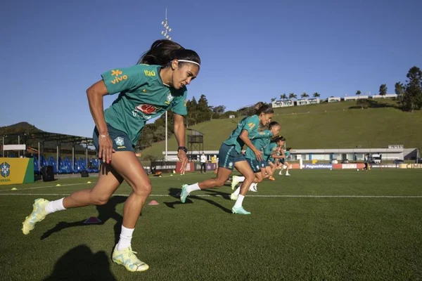 Brasil x Chile no DF: técnica já está com grupo completo à disposição; compre seu ingresso