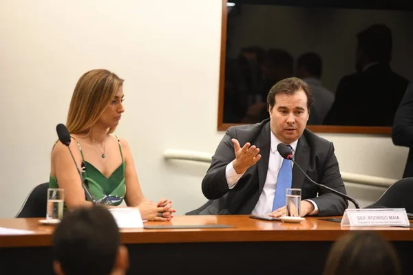 Comissão do Bolsa Família terá  40 sessões para votar relatório