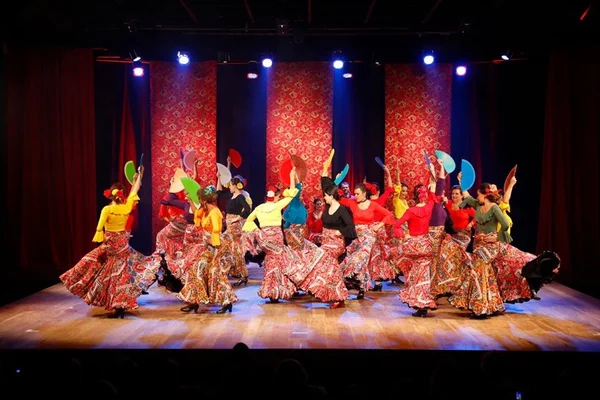 Teatro dos Bancários apresenta Dança Flamenca nesta sexta (30/11)
