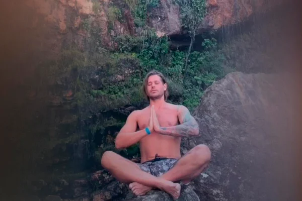 Dado Dolabella vive agora na Chapada dos Veadeiros