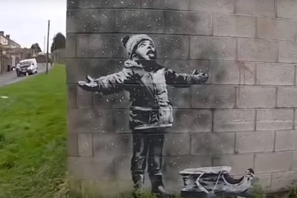 Mural de Banksy é transferido para galeria no País de Gales