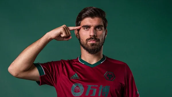 Era só questão de tempo: Wolverhampton lança sua própria camisa de Portugal