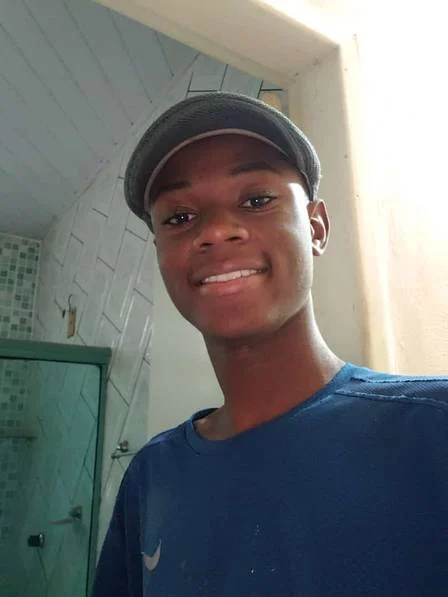 Dois PMs são presos acusados de executar dois jovens negros no Rio