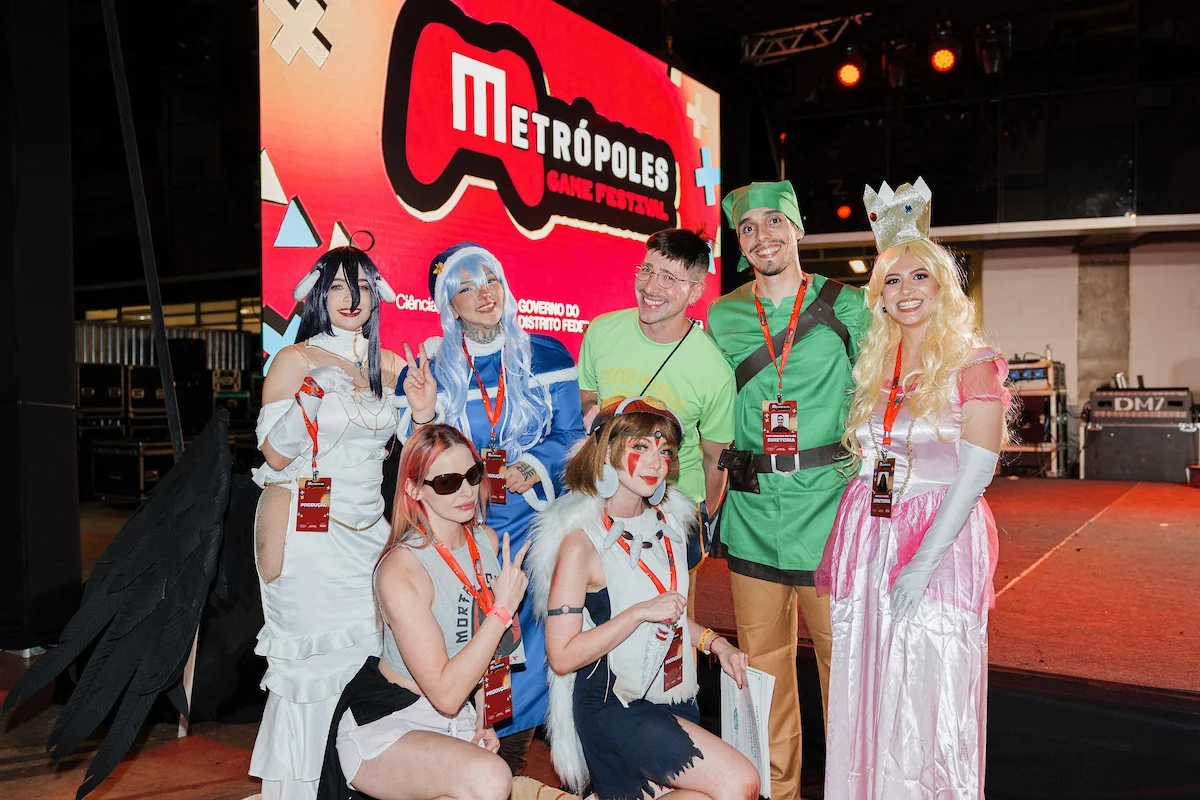 Carolina Lima, Mônica Somenzari, Tata, Alice Dias, Luiz Eduardo Estevão e Amanda Faviero Carolina Lima, Mônica Somenzari, Tata, Alice Dias, Luiz Eduardo Estevão e Amanda Faviero