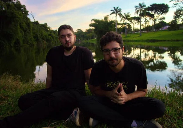 Em entrevista, banda Cambriana fala sobre novo disco, Manaus Vidaloka