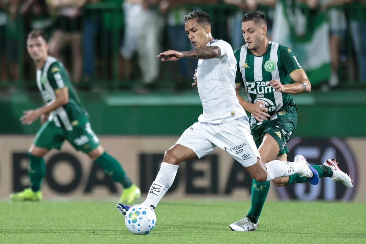Três jogos abrem a 20ª rodada do Brasileirão neste sábado (25/7)