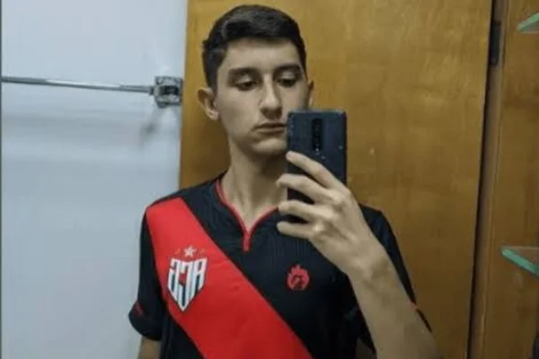 Carro que atropelou e matou jovem tinha dobro de velocidade permitida