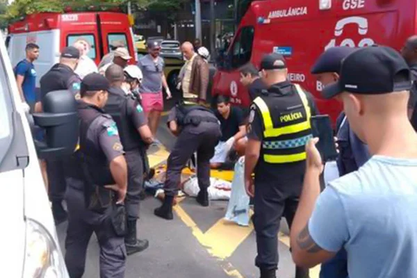 Sem perna, morador de rua que matou 2 no Rio é transferido para cadeia
