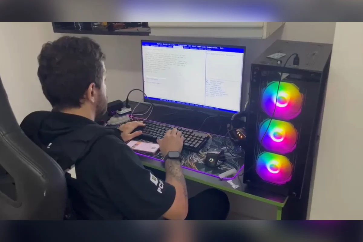 Dispositivos eletrônicos serão submetidos à análise no prosseguimento das investigações Dispositivos eletrônicos serão submetidos à análise no prosseguimento das investigações