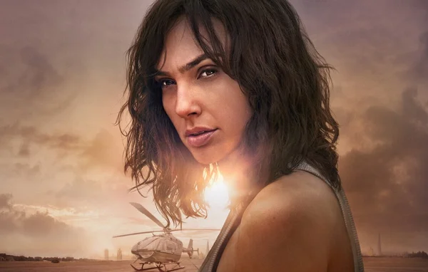 Foto de divulgação de Agente Stone com Gal Gadot como Rachel Stone - Metrópoles