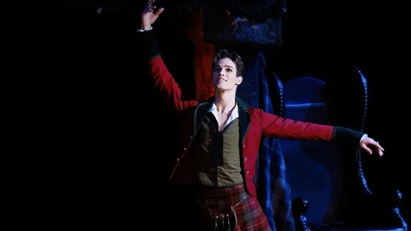 O bailarino brasileiro David Motta Soares se demitiu do Bolshoi