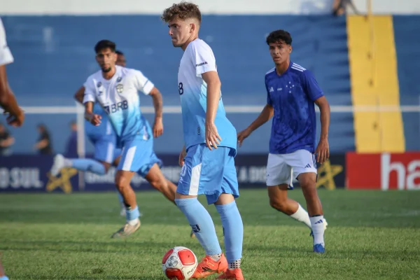 Imagem colorida de Real Brasília arranca empate contra o Cruzeiro na estreia da copinha - Metrópoles