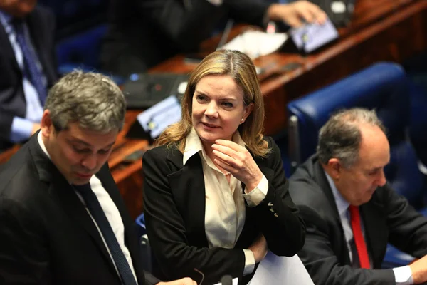 Gleisi Hoffmann e Paulo Bernardo tornam-se réus na Lava Jato