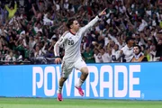 Chávez comemorando o primeiro gol do México sobre a Tchéquia