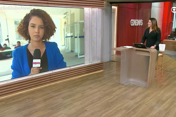 Repórter Daniella Dias chama Christiane Pelajo de Leilane Neubarth na GloboNews