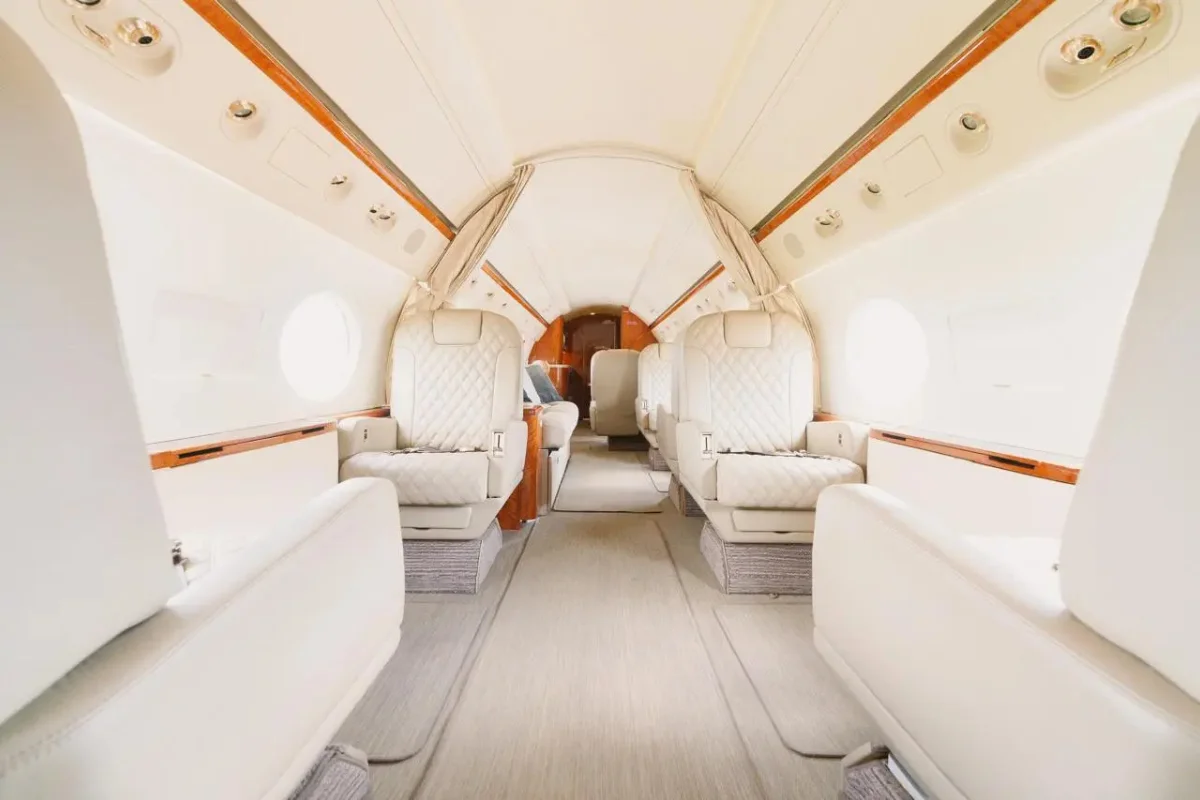 Jato Gulfstream G400 da empresa Baires Fly Jato Gulfstream G400 da empresa Baires Fly