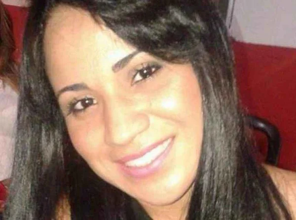 Mulher morre após complicações em procedimentos estéticos