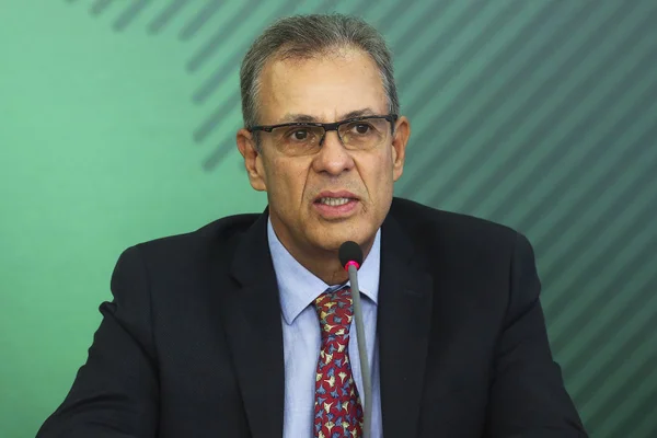 Privatização da Eletrobras deve ficar para junho ou julho, diz governo
