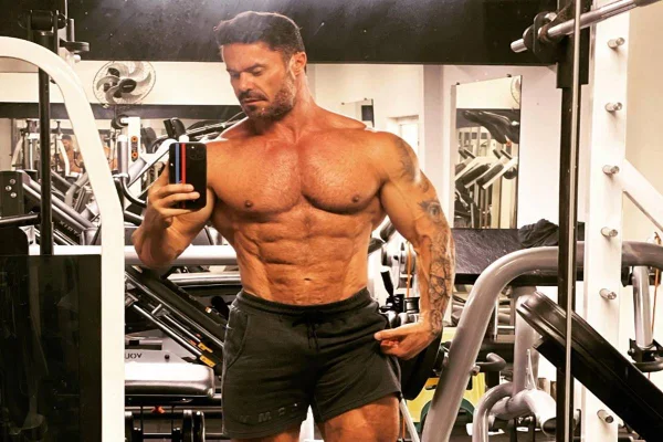 Renato Cariani
