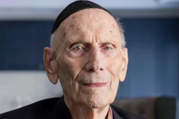 Herói de guerra britânico que lutou contra nazistas morre aos 103 anos