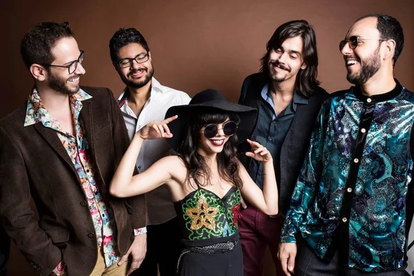 Banda Rios Voadores lança primeiro disco em show no Teatro Dulcina