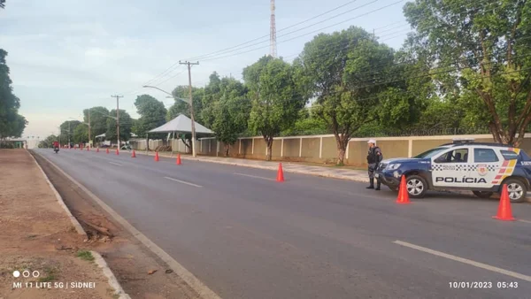 Após 72 dias, acampamento bolsonarista é desmontado em Cuiabá