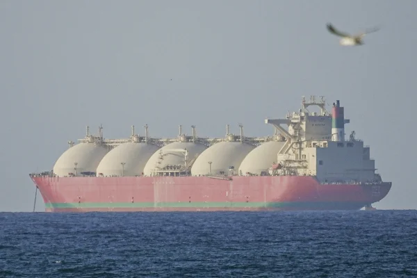 Navio petroleiro no Estreito de Ormuz